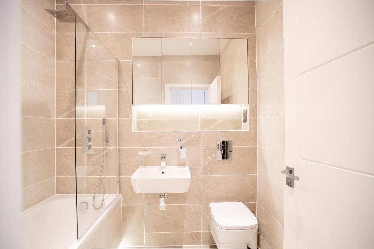 Deluxe Chic 1 2 Bed Apts Near Heathrow Legoland Windsor Slough Villa Exteriör bild